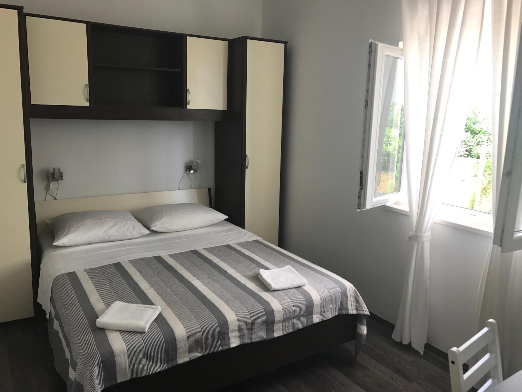 Apartments Vala Grebastica Room photo