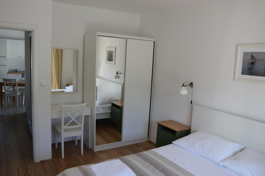 Apartments Vala Grebastica Exterior photo