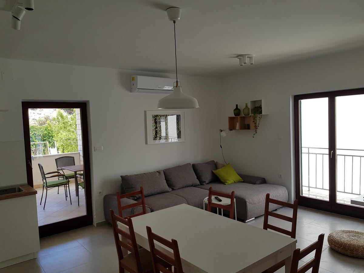 Apartments Vala Grebastica Exterior photo