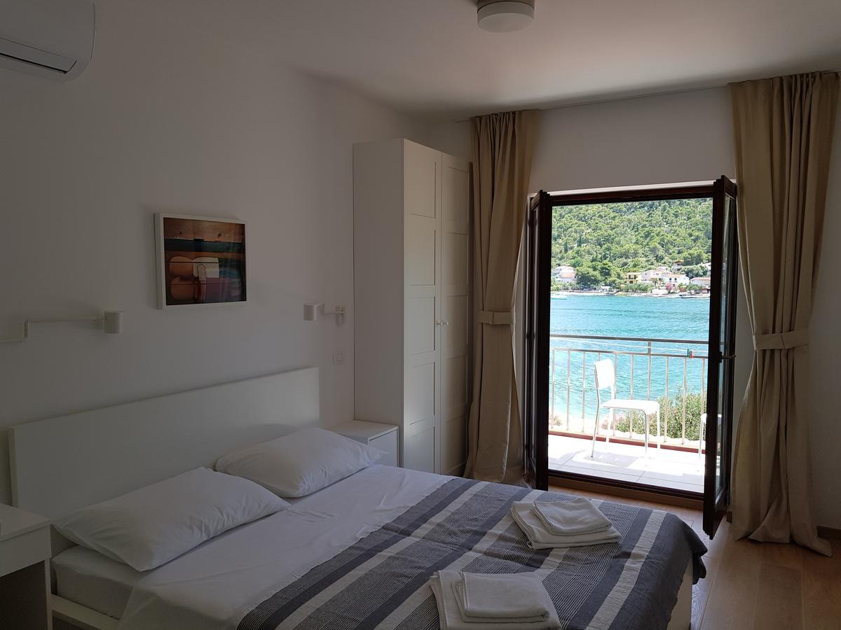 Apartments Vala Grebastica Exterior photo