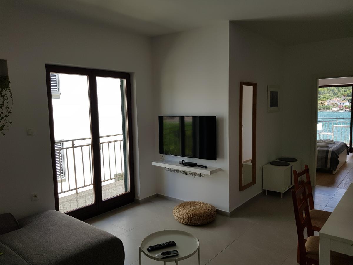 Apartments Vala Grebastica Exterior photo
